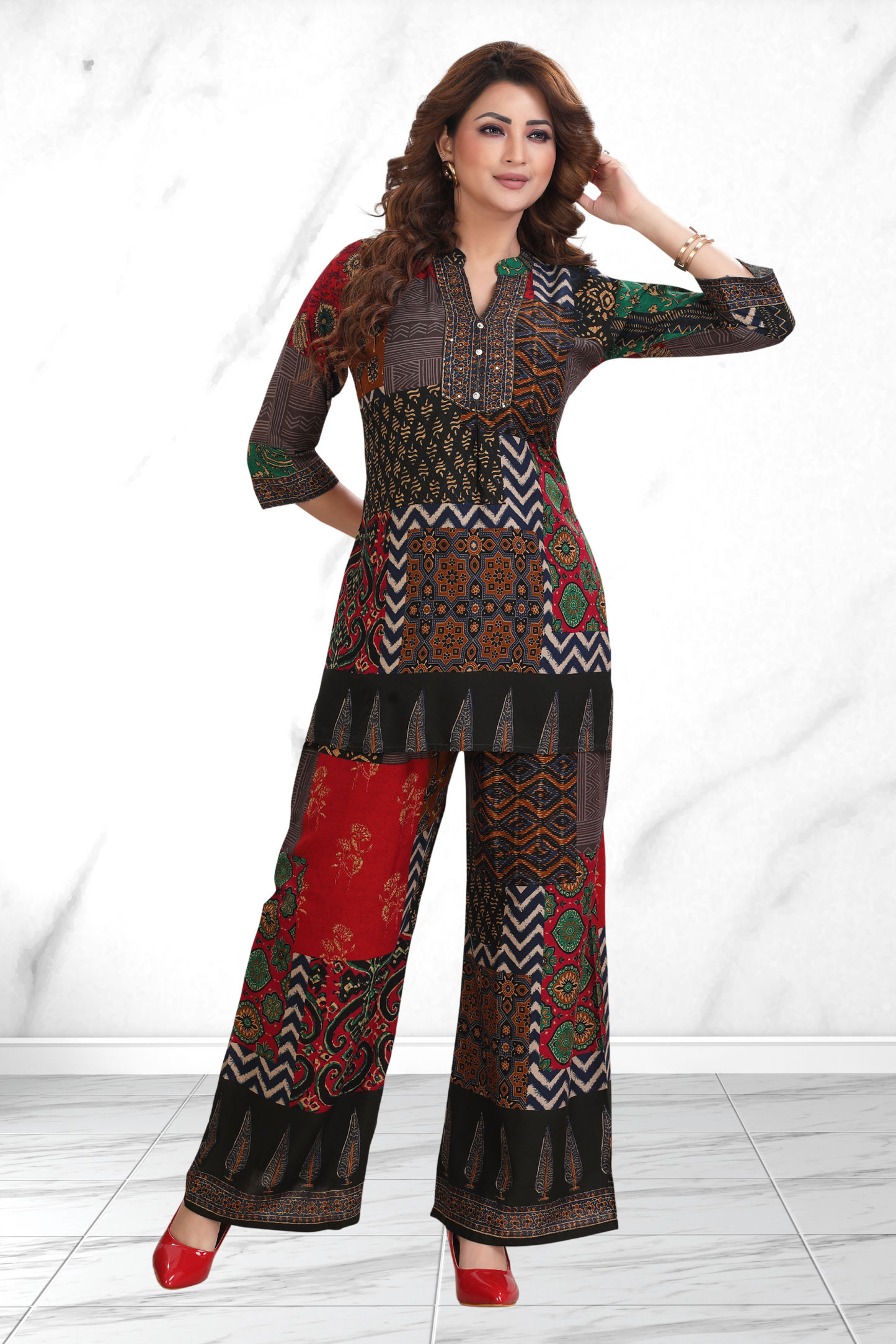 VIBRANT SLIK FUSION SET WITH DESIGNER NECKLINE