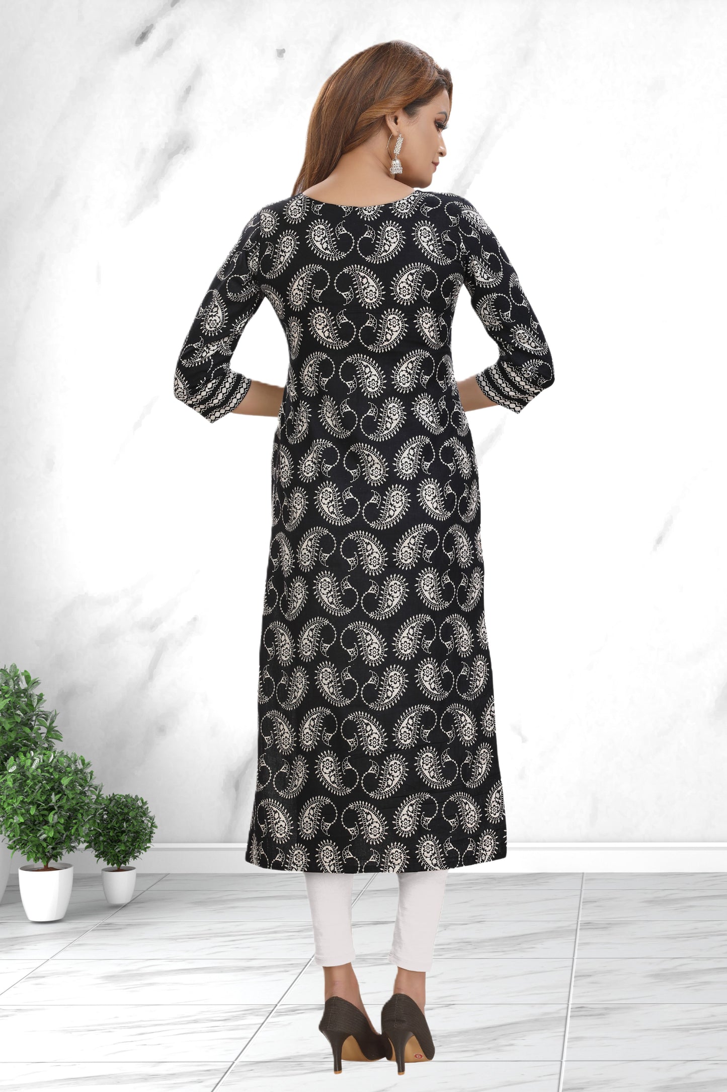 CHIKANKARI KURTI