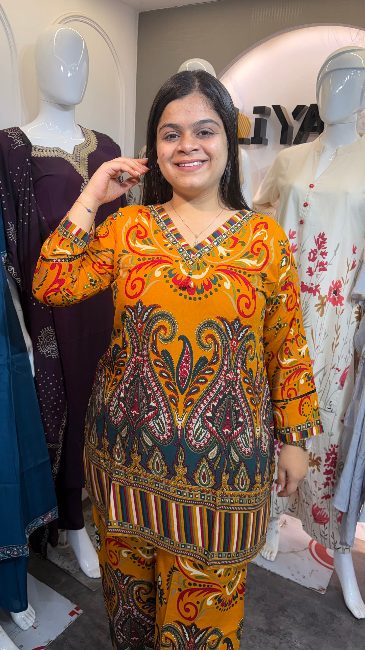 Mustard yellow V-neck printed coord set