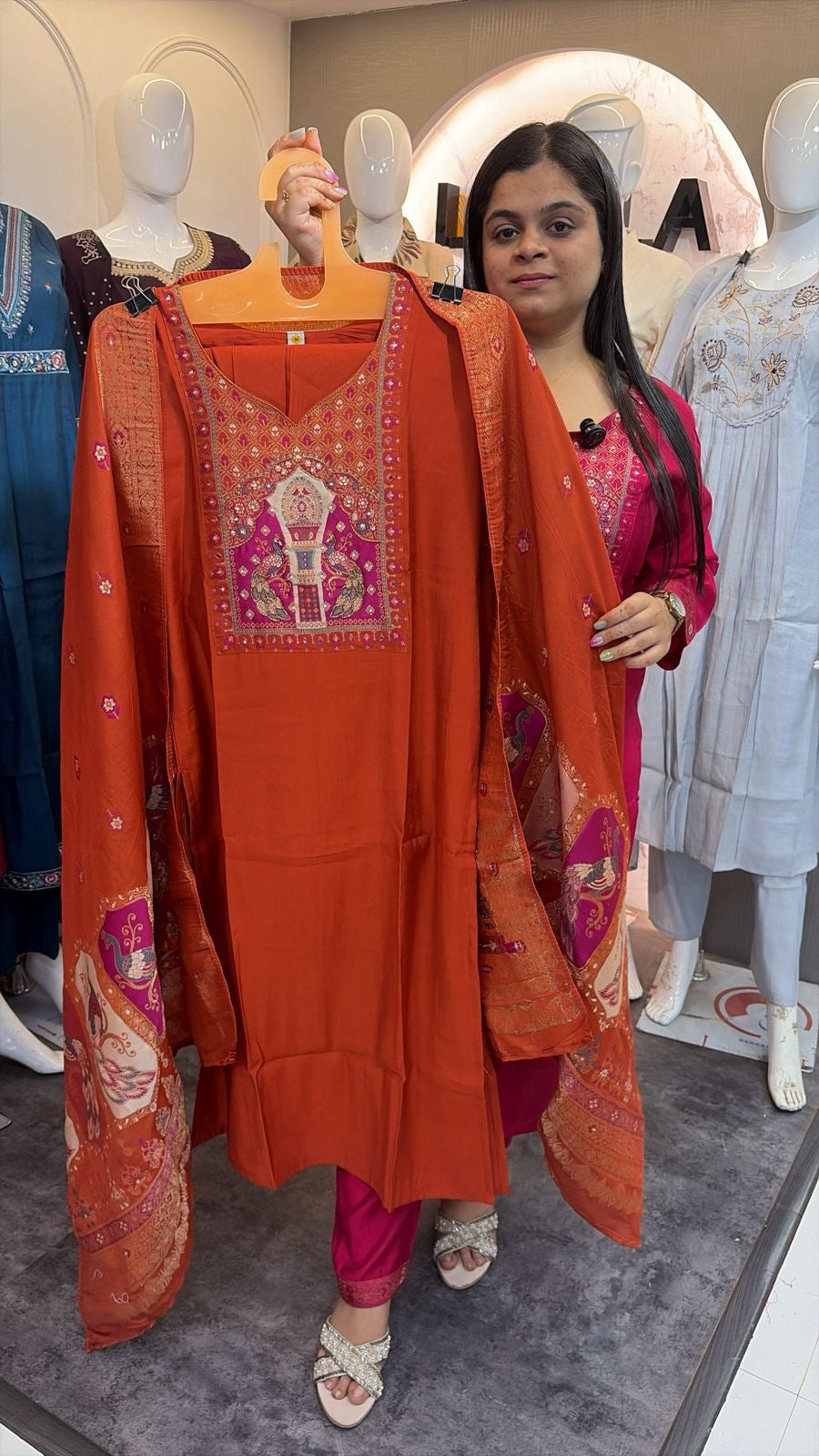 Mull Chanderi 3 Piece suit