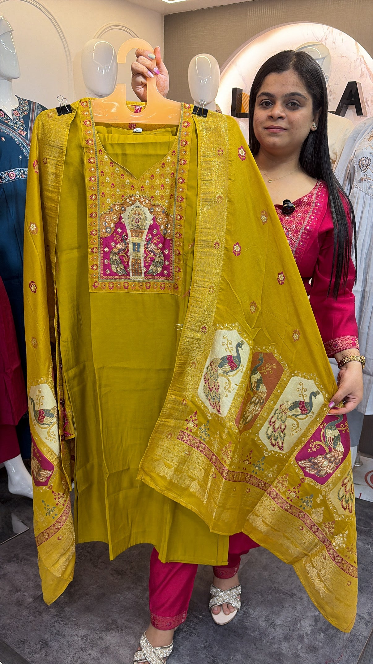 Mull Chanderi 3 Piece suit