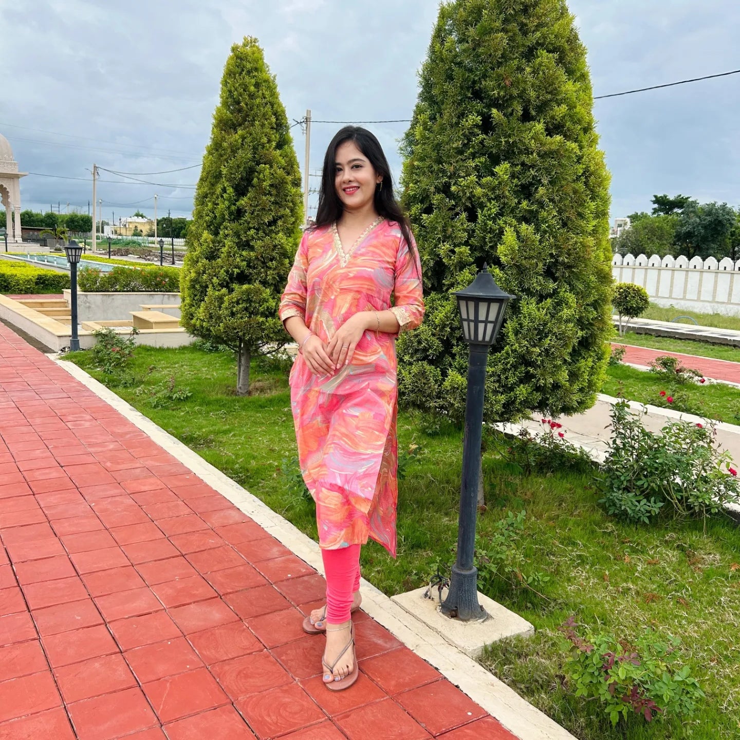 Pink V-neck kurti